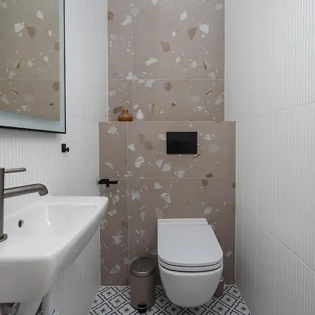 4-bedroom Apartment-old Town-sw Gertrudy Street *