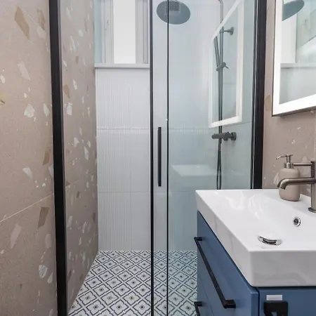 4-bedroom Apartment-old Town-sw Gertrudy Street Apartment