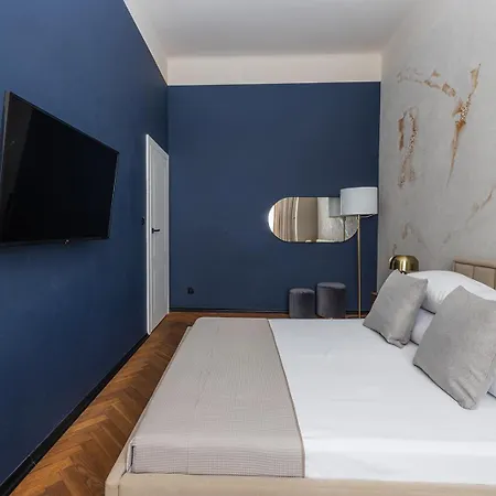 Daire 4-bedroom Apartment-old Town-sw Gertrudy Street Krakow